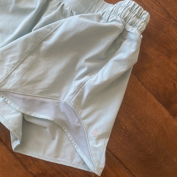 Lululemon HOTTY HOT SHORT II *LONG 4" - Picture 8 of 9